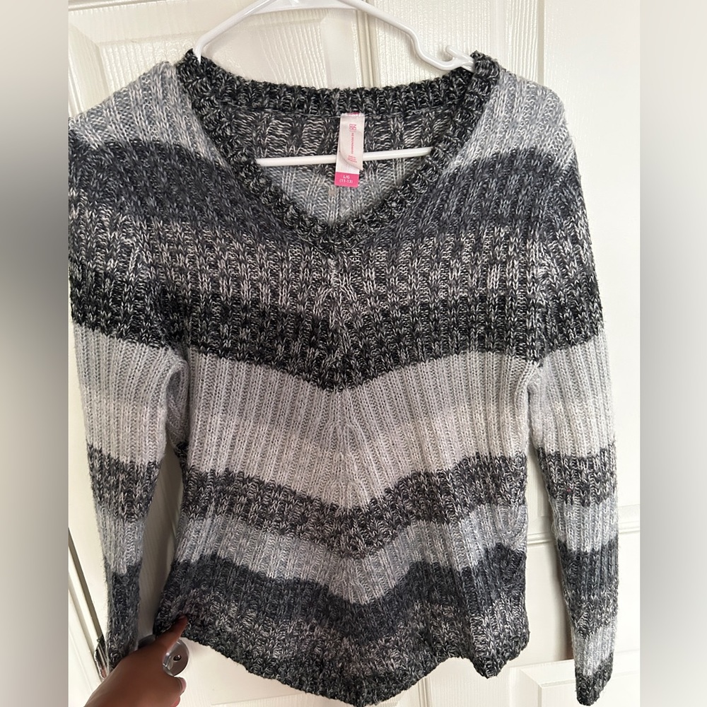 Grey stripes sweater